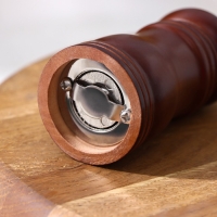 Мельница для специй Доляна, 10,5×4,5 см, металлический механизм, цвет коричневый Мельница для специй Доляна, 10,5×4,5 см, металлический механизм, цвет коричневый