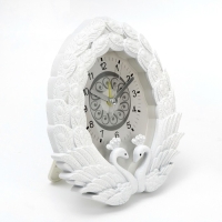 Часы настольные будильник "Павлины", циферблат 7 х 11 см, 14.5 х 15.5 см Часы настольные будильник "Павлины", циферблат 7 х 11 см, 14.5 х 15.5 см