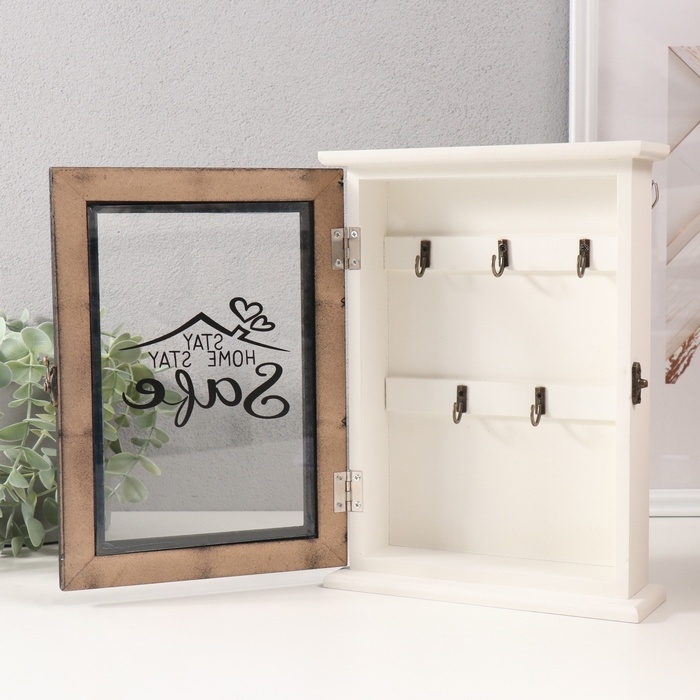 Ключница дерево "Крыша дома с сердечками" чёрная с белым 5,8х19х25,6 см