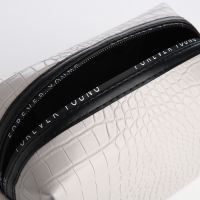 Косметичка на молнии, цвет серый Косметичка на молнии, цвет серый