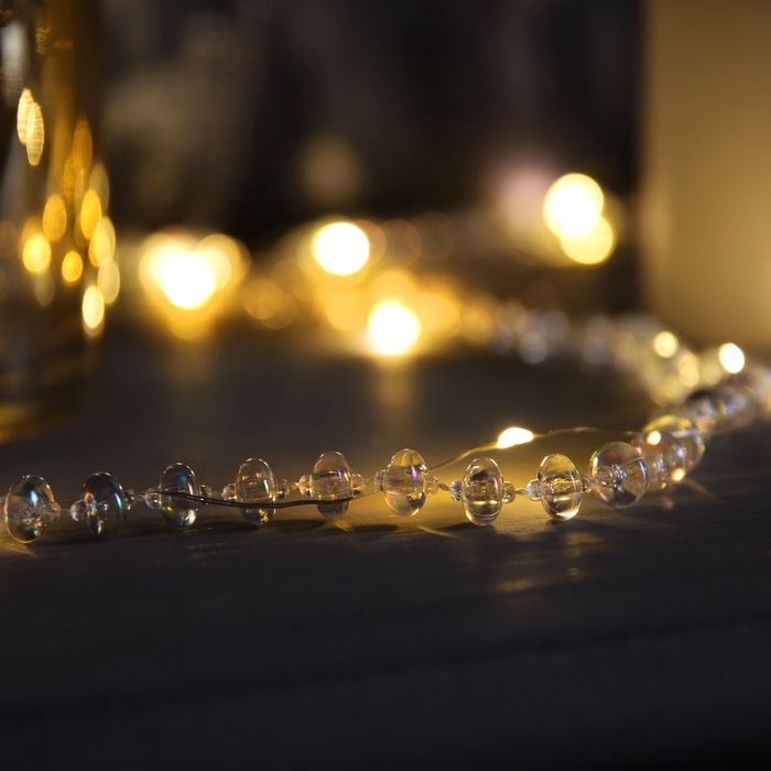 Гирлянда &laquo;Нить&raquo; 2 м роса с насадками &laquo;Бусы&raquo;, IP20, нить серебристая, 20 LED, батарейки AAx2 (не в комплекте), 2 режима, свечение тёплое белое