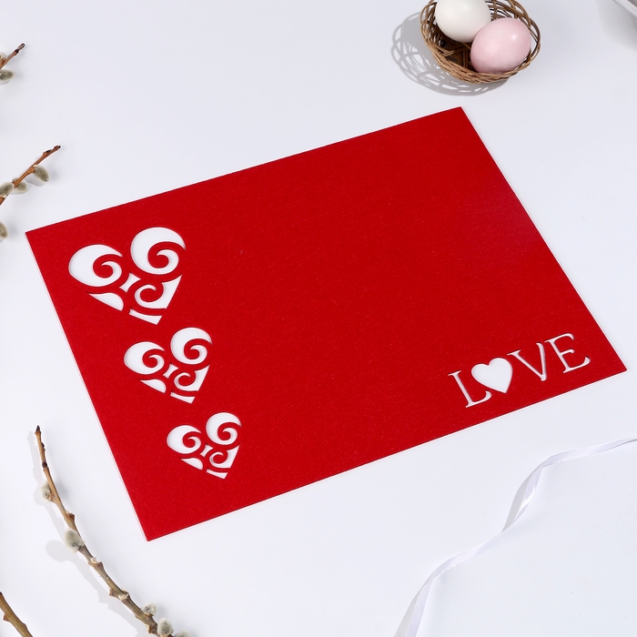 Салфетка &laquo;Сердце&raquo;, цвет красный, фетр, 38х28 см