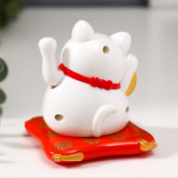 Маятник пластик "Кот баюн на коврике" иероглиф "счастье в дом" 7,5х6,5х6,8 см