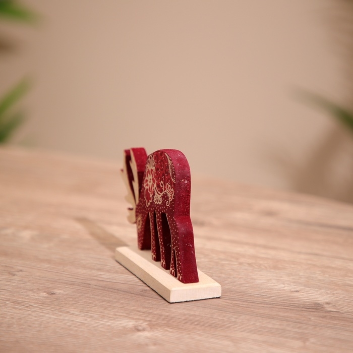 Сувенир Сувенир "Олень" на подставке, дерево 13х4х9 см