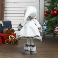 Кукла интерьерная "Девочка в белом платье и полосатом шарфике" 41 см