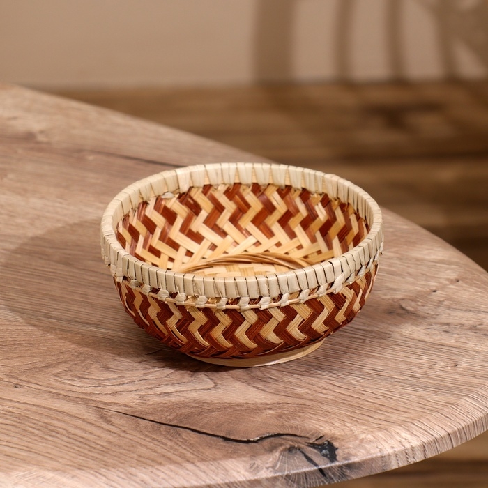 Корзинка плетёная, из бамбука 15х15х7 см