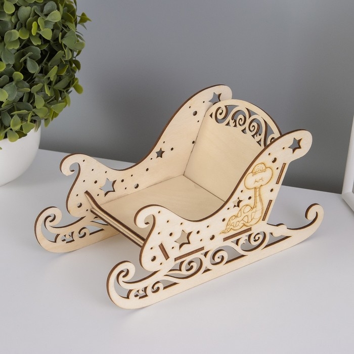 Шкатулка-сани Шкатулка-сани "Змея. Звёздочки" 21х14х10 см