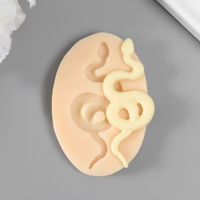 Новогодний молд силикон Новогодний молд силикон "Змея. Чешуя." 0,3х6х2,5 см