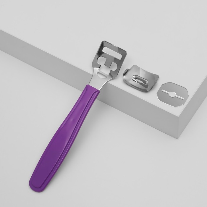 Станок для педикюра с лезвием, 14 см, цвет МИКС Станок для педикюра с лезвием, 14 см, цвет МИКС