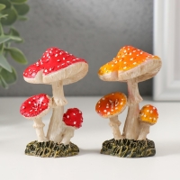 Сувенир полистоун "Три красных мухомора" МИКС 8,9х5,8х5,4 см Сувенир полистоун "Три красных мухомора" МИКС 8,9х5,8х5,4 см