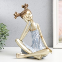 Сувенир полистоун "Малышка с двумя хвостиками" бело-золотой 21х13,5х26 см Сувенир полистоун "Малышка с двумя хвостиками" бело-золотой 21х13,5х26 см