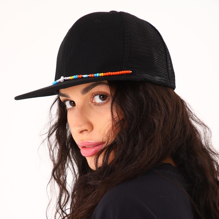 Кепка женская с прямым козырьком «Крутой», цвет чёрный, сетка, р-р 56, с бусами Кепка женская с прямым козырьком «Крутой», цвет чёрный, сетка, р-р 56, с бусами