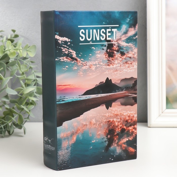 Сейф-книга дерево кожзам Сейф-книга дерево кожзам "Красивейший закат" 21х13х5 см