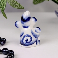 Сувенир гжель &laquo;Обезьянка с мешком&raquo;, бело-синий,керамика,