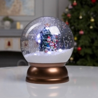 Светодиодная фигура «Шар со снеговиками и ёлкой» 21.5 × 26.5 × 21.5 см, пластик, батарейки ААх3 (не в комплекте), USB, свечение белое Светодиодная фигура «Шар со снеговиками и ёлкой» 21.5 × 26.5 × 21.5 см, пластик, батарейки ААх3 (не в комплекте), USB, свечение белое