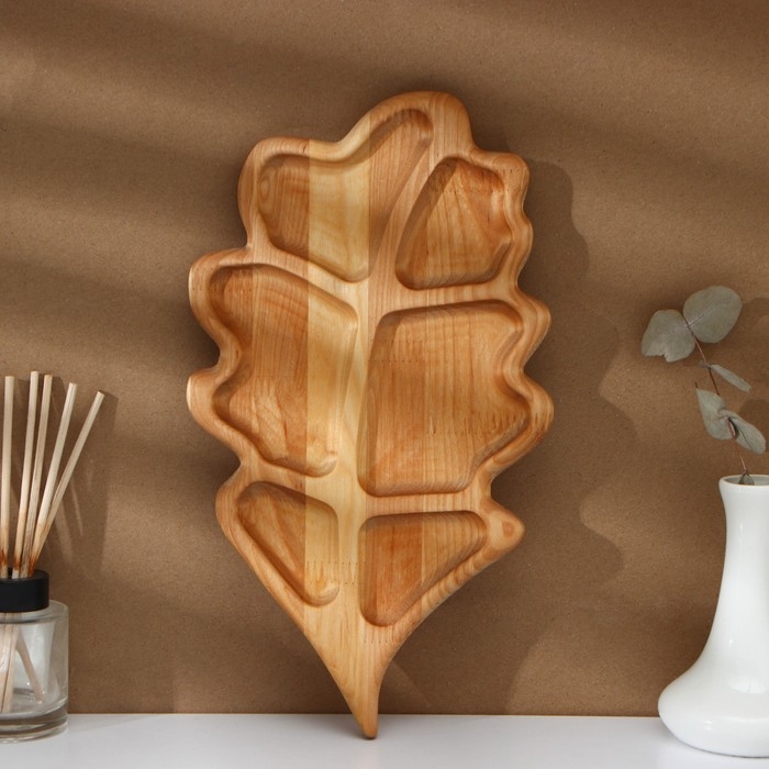 Менажница деревянная авторская Adelica &laquo;Дубовый лист&raquo;, 35&times;20&times;1,8 см, пропитана минеральным маслом, берёза