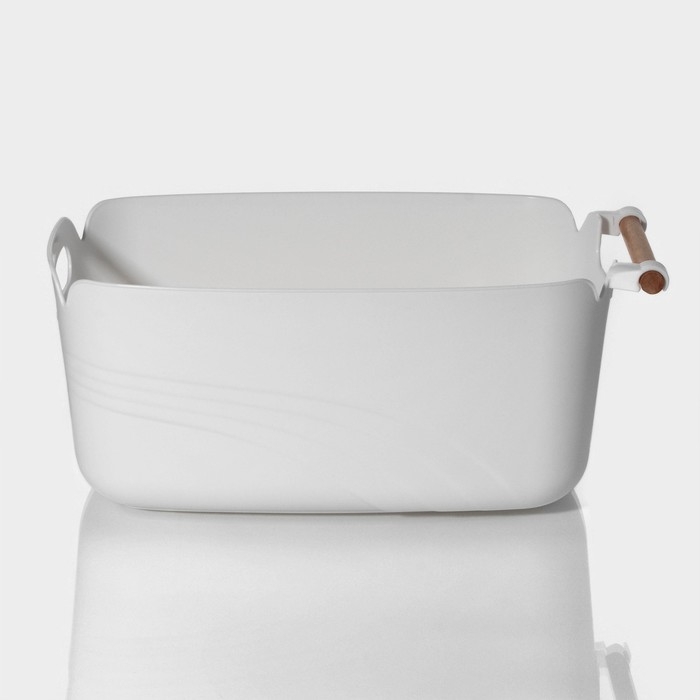 Контейнер для хранения с ручкой LaDо́m &laquo;Лаконичность&raquo;, 39,5&times;22,5&times;17 см, цвет белый