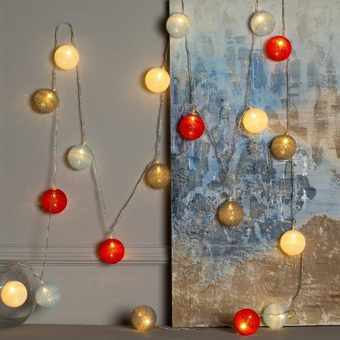 Гирлянда &laquo;Нить&raquo; 5 м с насадками &laquo;Клубки красно-голубые&raquo;, IP20, прозрачная нить, 20 LED, свечение тёплое белое, 220 В