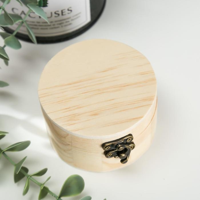 Шкатулка дерево простая круглая 9,2*9,2*5,2 см Шкатулка дерево простая круглая 9,2*9,2*5,2 см