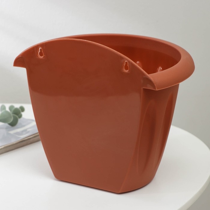 Кашпо настенное «Фелиция», 3,4 л, цвет терракотовый Кашпо настенное «Фелиция», 3,4 л, цвет терракотовый