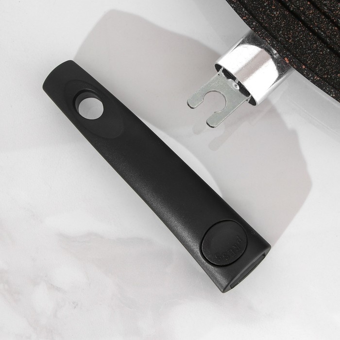 Сковорода-гриль квадратная Granit ultra, 28×28 см, съёмная ручка, стеклянная крышка, антипригарное покрытие, цвет чёрный Сковорода-гриль квадратная Granit ultra, 28×28 см, съёмная ручка, стеклянная крышка, антипригарное покрытие, цвет чёрный