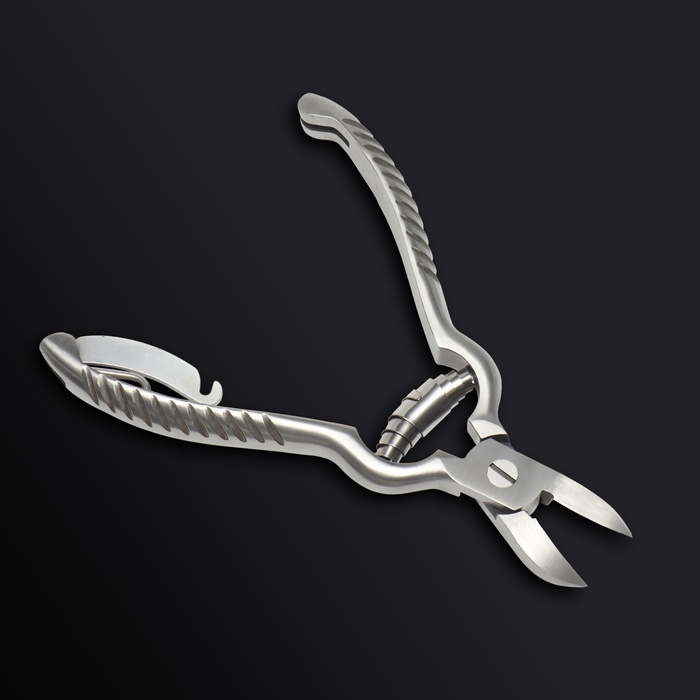 Кусачки педикюрные «Premium», с фиксатором, усиленные, 13,8 см, длина лезвия - 19 мм, цвет серебристый Кусачки педикюрные «Premium», с фиксатором, усиленные, 13,8 см, длина лезвия - 19 мм, цвет серебристый