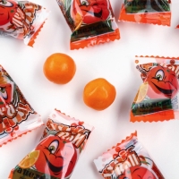 Жевательная резинка &laquo;Счастливого нового года&raquo; с начинкой и ароматом апельсина, 50 г.