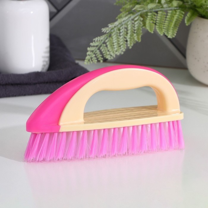 Щётка - утюжок Доляна, 17&times;6&times;8,5 см, цвет МИКС