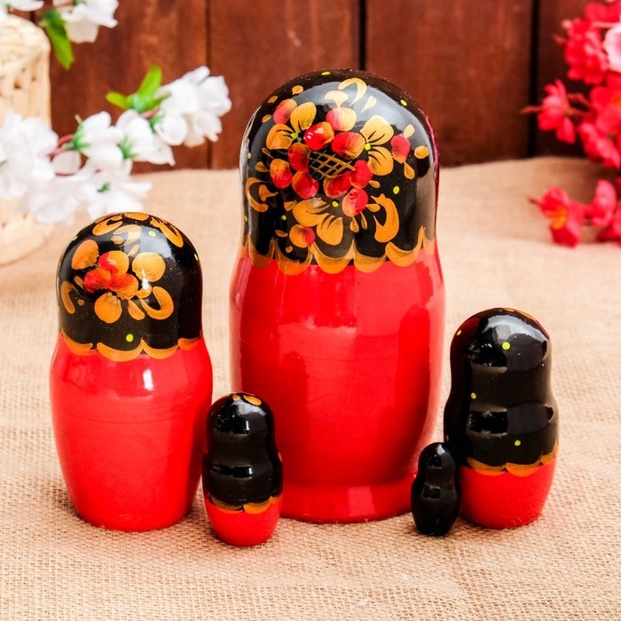 Матрёшка «Рябинка», чёрный платок, 5 кукольная, 18 см Матрёшка «Рябинка», чёрный платок, 5 кукольная, 18 см