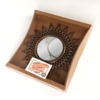 Зеркало настенное &laquo;Солнце&raquo;, d зеркальной поверхности 10,5 см, цвет &laquo;состаренное золото&raquo;