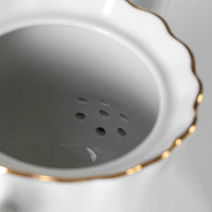 Чайник фарфоровый «Романс», 800 мл, цвет белый Чайник фарфоровый «Романс», 800 мл, цвет белый