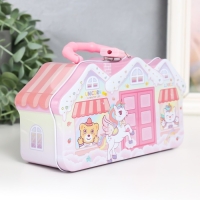 Копилка металл с замочком "Домик с жителями" МИКС 19х6,5х9,5 см Копилка металл с замочком "Домик с жителями" МИКС 19х6,5х9,5 см