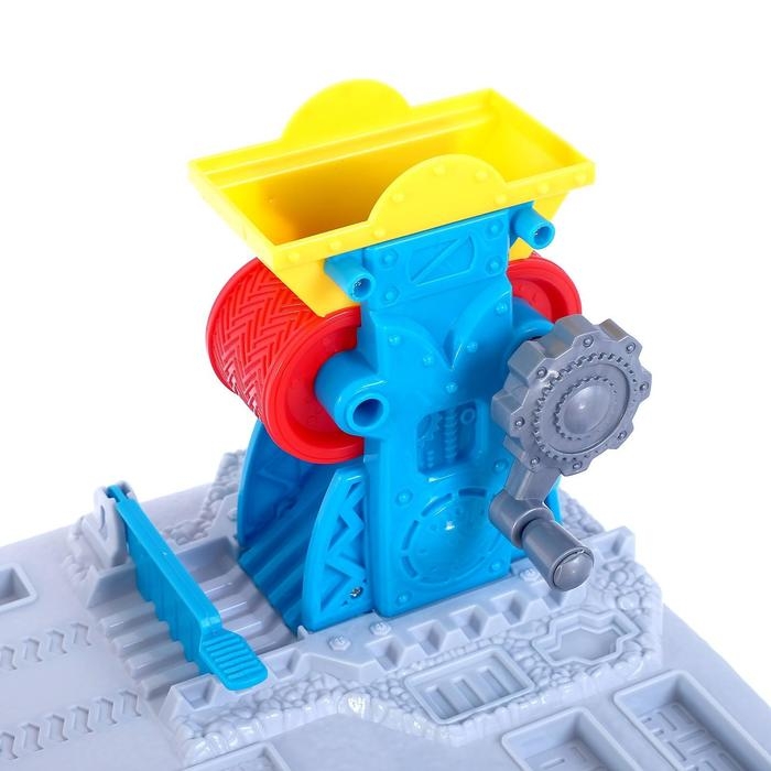 Игровой модуль &laquo;Фабрика&raquo; с пластилином, 42 элемента