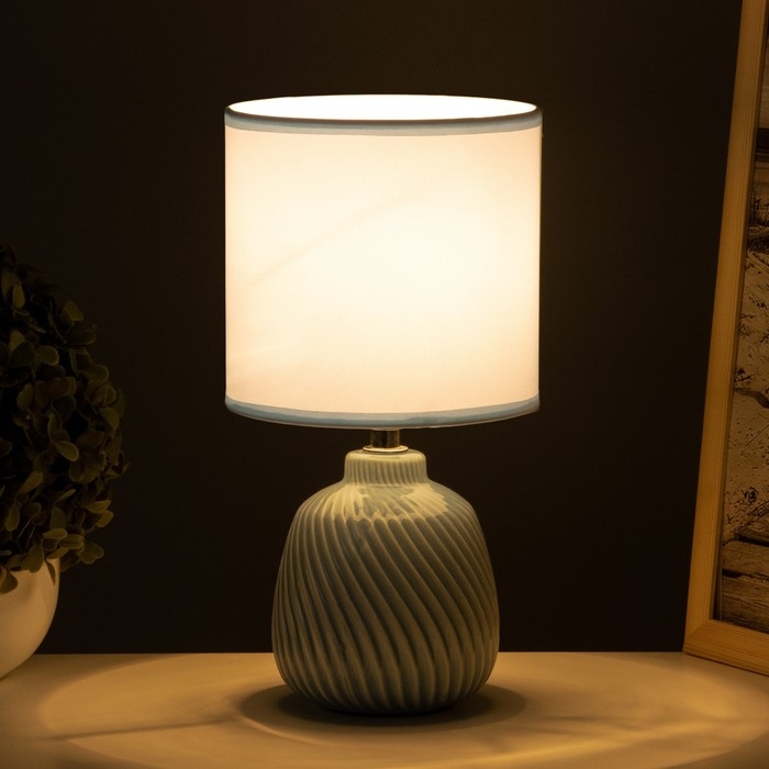 Лампа настольная Лампа настольная "Кения" 1х40Вт Е14 голубой 13х13х25см