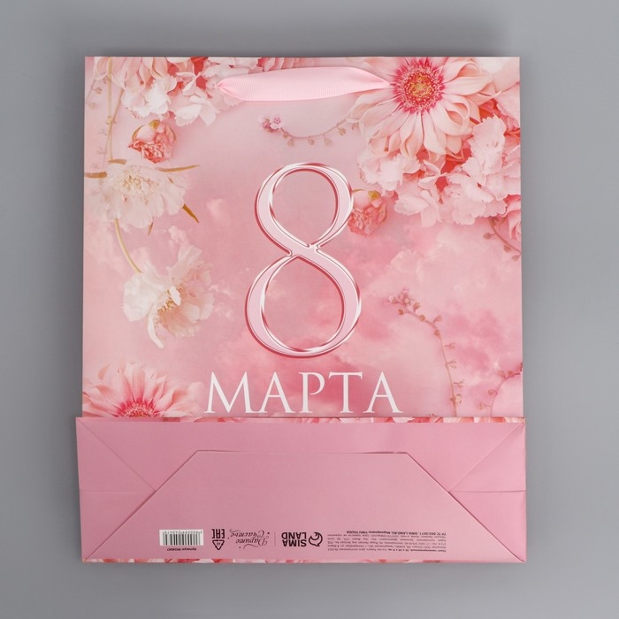 Пакет подарочный ламинированный, упаковка, &laquo;С 8 марта&raquo;, цветы, M 30 х 26 х 9 см