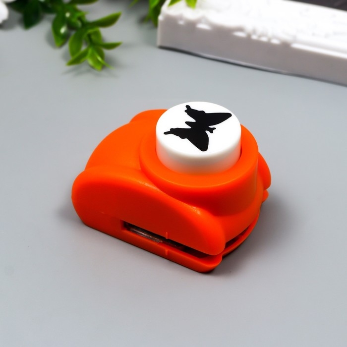 Дырокол фигурный "Бабочка" d=2,5 см 5х5х4 см МИКС