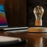 Левитирующая лампа FireFly Lights