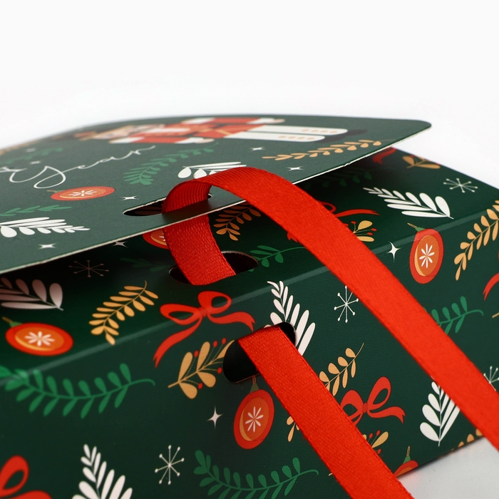 Коробка подарочная новогодняя складная двухсторонняя &laquo;Щелкунчик&raquo;, 16.5 х 12.5 х 5 см, БЕЗ ЛЕНТЫ, Новый год