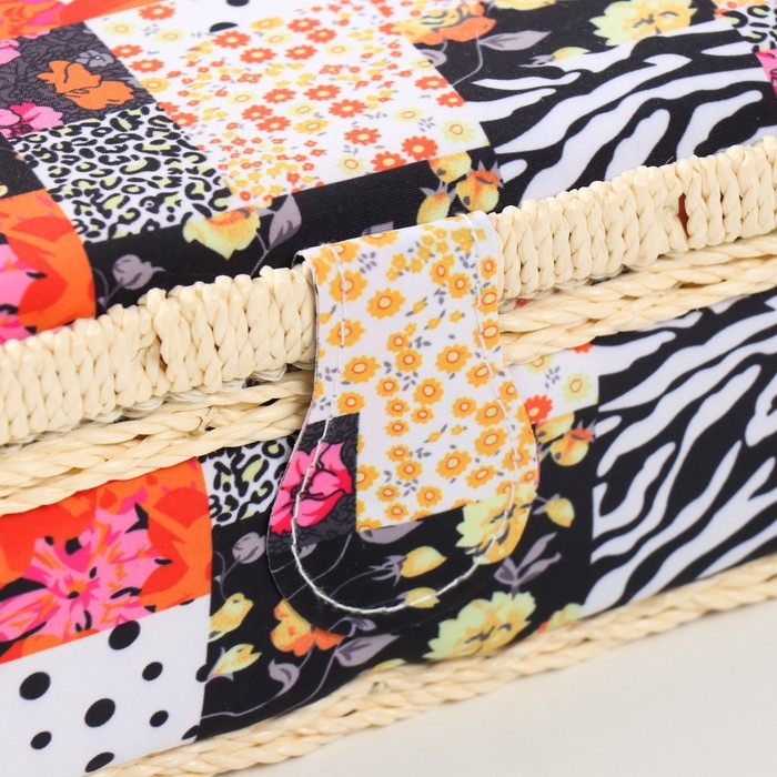 Шкатулка для рукоделия Шкатулка для рукоделия "Пэчворк. Цветы, горох и зебра" 18х12х9,5 см