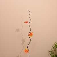 Интерьерный декор из бамбука, листья пластик 200 см оранжевый Интерьерный декор из бамбука, листья пластик 200 см оранжевый