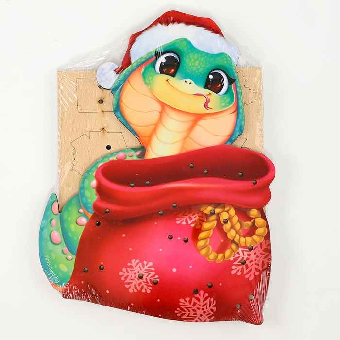 Шнуровка на новый год &laquo;Змея спешит на ёлку&raquo;, новогодняя игрушка для детей, символ года 2025