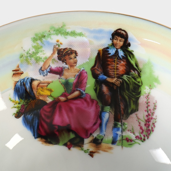 Салатник фарфоровый &laquo;Мадонна&raquo;, 360 мл, d=14,5 см, рисунок микс, цвет белый