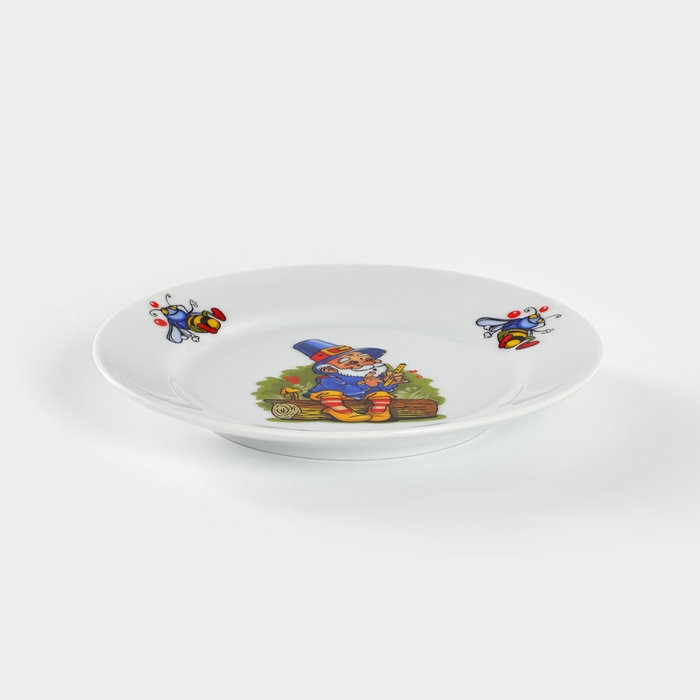 Тарелка фарфоровая &laquo;Лесовичок&raquo;, d=17 см, рисунок микс