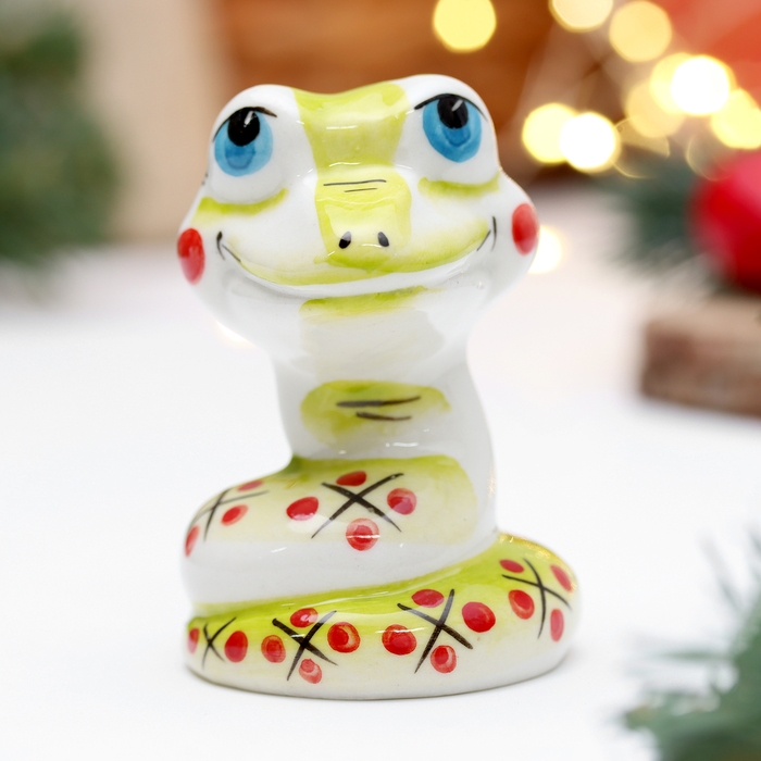 Новый год. Сувенир символ года Новый год. Сувенир символ года "Змей Улыбка зеленый", 7 см, фарфор