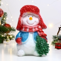 Копилка "Снеговик с ёлочкой" в красной шапке, 25х17см Копилка "Снеговик с ёлочкой" в красной шапке, 25х17см