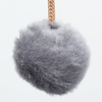 Домик для кошек "Кубик с лапкой", с игрушкой, 40 х 40 х 40 см Домик для кошек "Кубик с лапкой", с игрушкой, 40 х 40 х 40 см