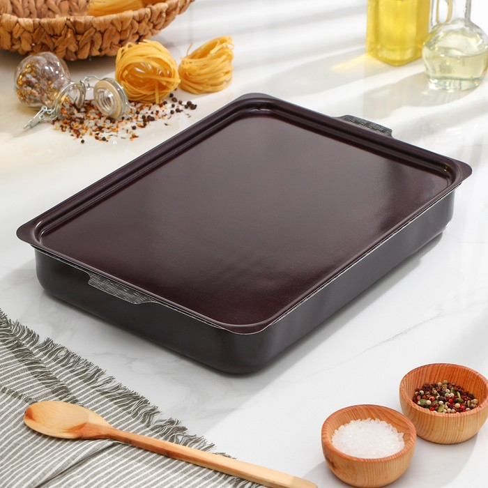 Противень «Хозяюшка», 27×35 см, h= 6 см, металлическая крышка, антипригарное покрытие, цвет бордовый Противень «Хозяюшка», 27×35 см, h= 6 см, металлическая крышка, антипригарное покрытие, цвет бордовый