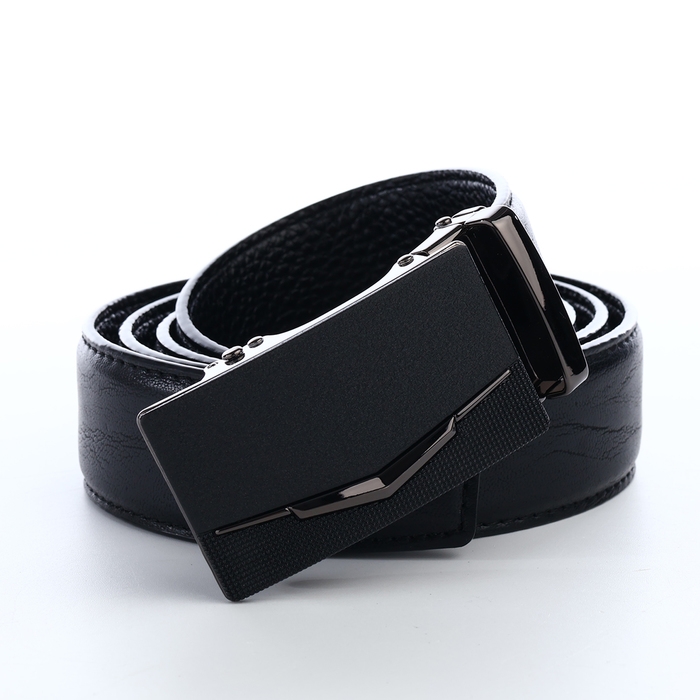 Ремень мужской, ширина 3,6 см, пряжка автомат, цвет чёрный Ремень мужской, ширина 3,6 см, пряжка автомат, цвет чёрный