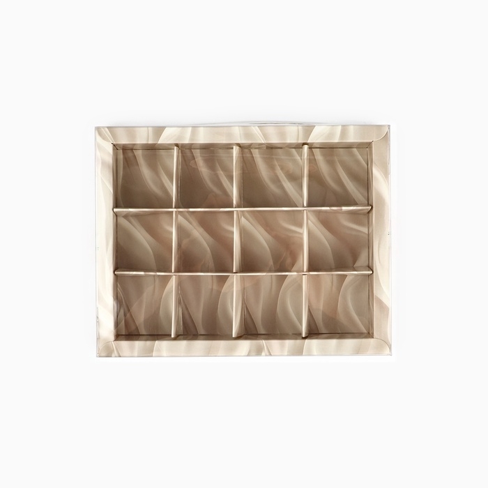 Коробка под 12 конфет с ячейками &laquo;Новогодний бант&raquo;, 14.5 х 18.5 х 3 см