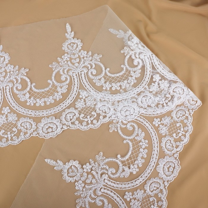 Кружево на сетке, 280 мм &times; 11 &plusmn; 1 м, цвет белый